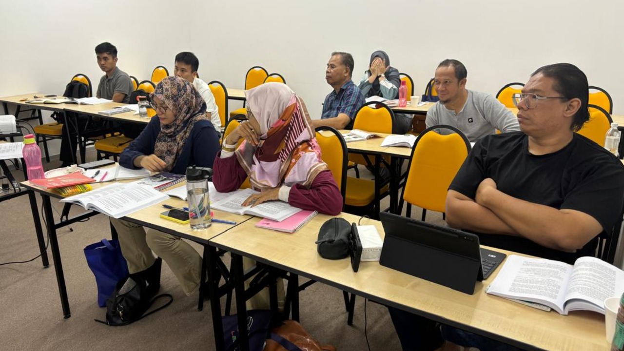 Kelas Persediaan Peperiksaan Teori PJE B0